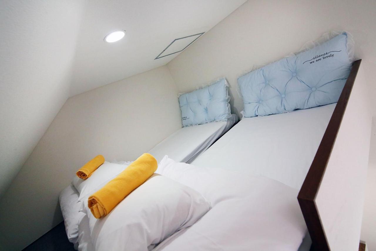 Ferienwohnung Sunrise Präfektur Tokio Exterior foto